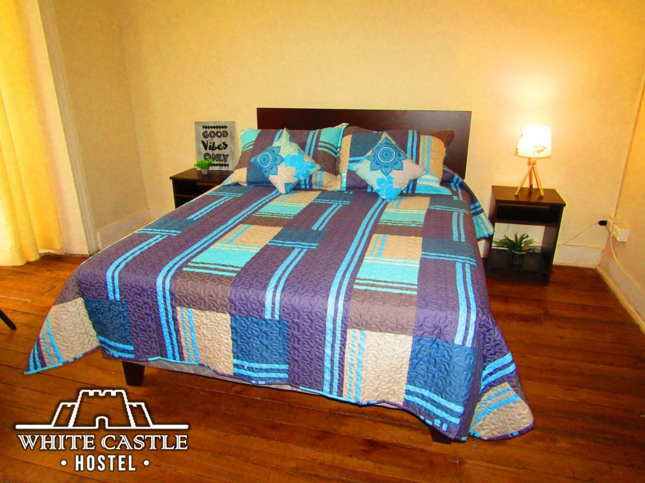 White Castle Hostel 瓦尔帕莱索 外观 照片