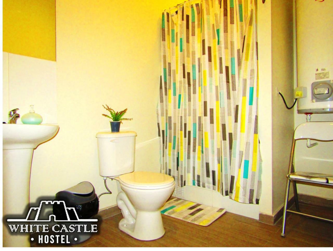 White Castle Hostel 瓦尔帕莱索 外观 照片